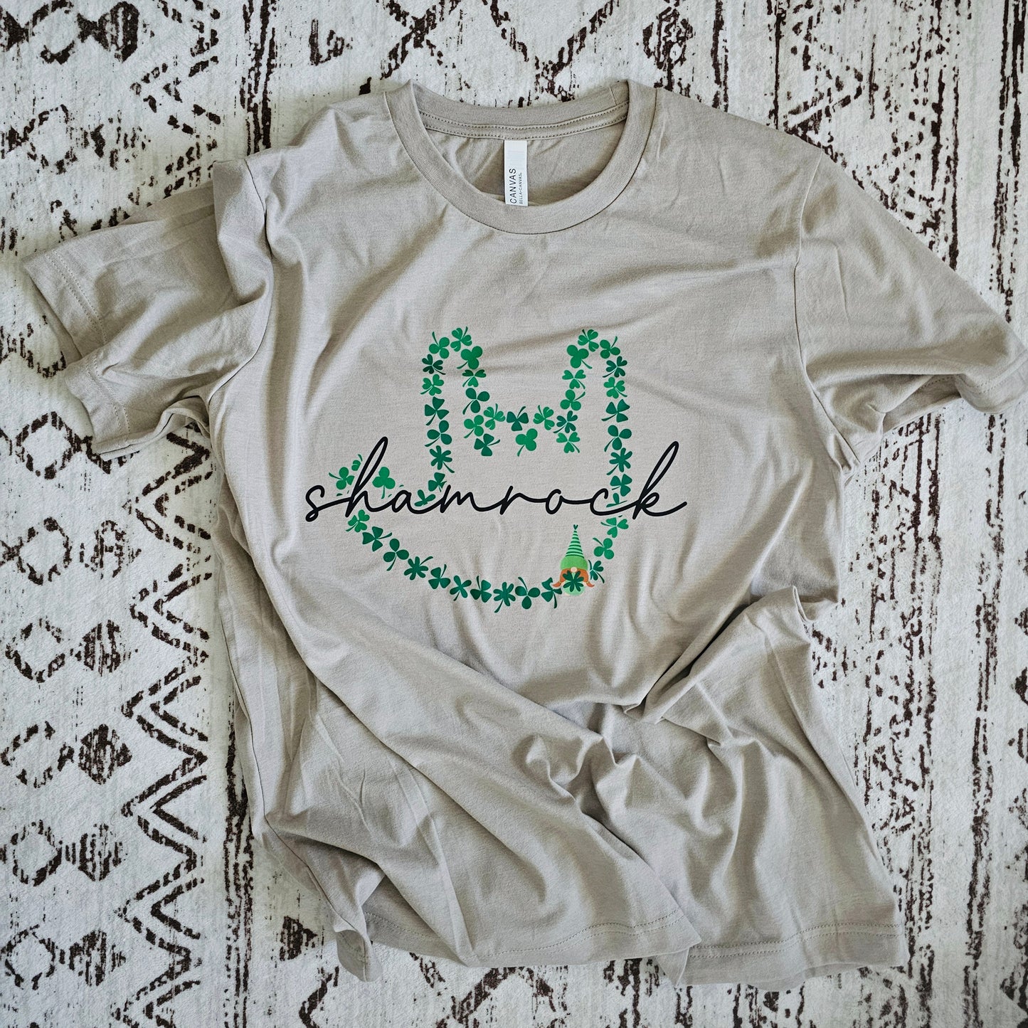 T-Shirt - Shamrock with Clovers outline and gnome